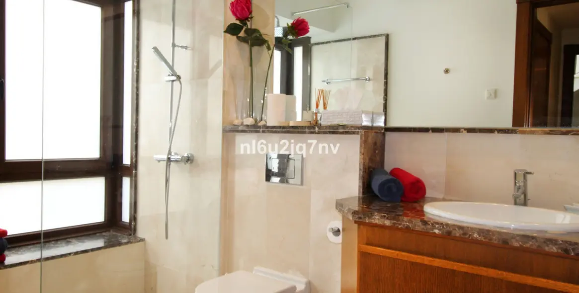 Sale of detached villa in Benahavís 23