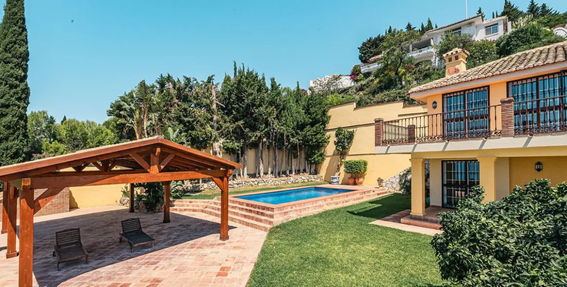 Sale of semi-detached house in La Capellania 3