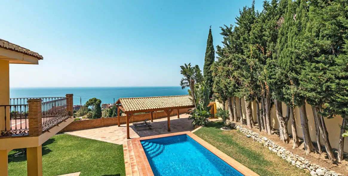 Sale of semi-detached house in La Capellania 7