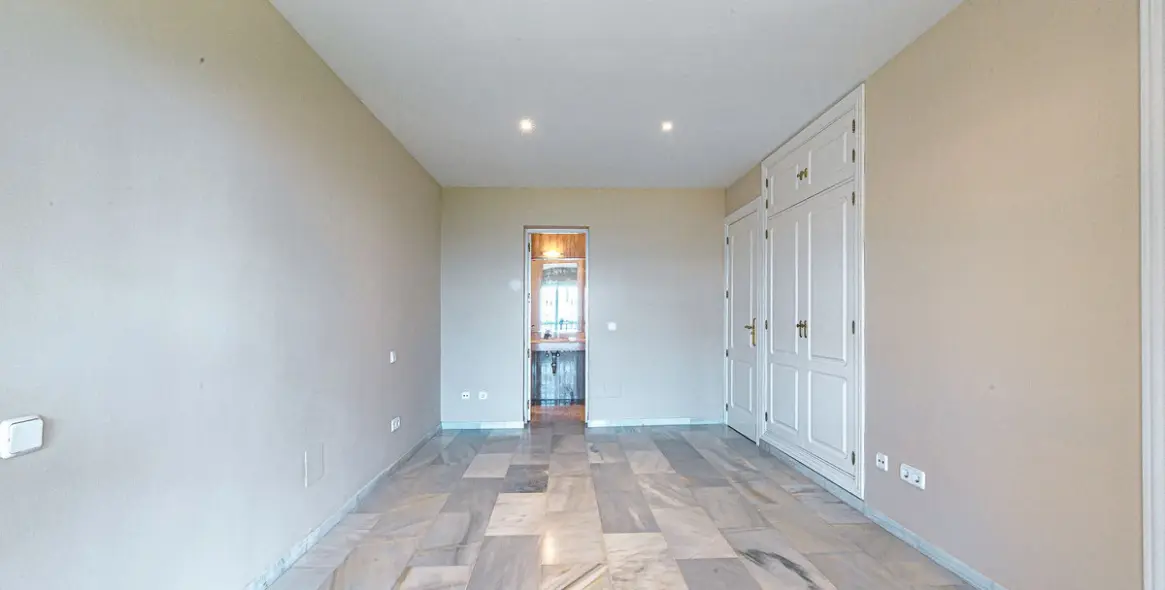 Sale of semi-detached house in La Capellania 14