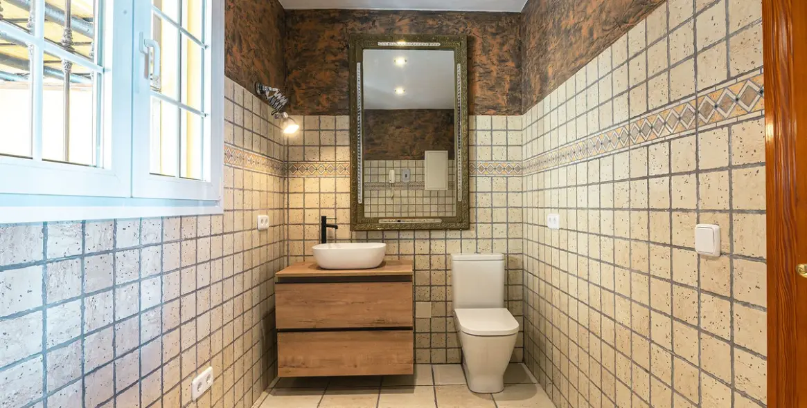 Sale of semi-detached house in La Capellania 17