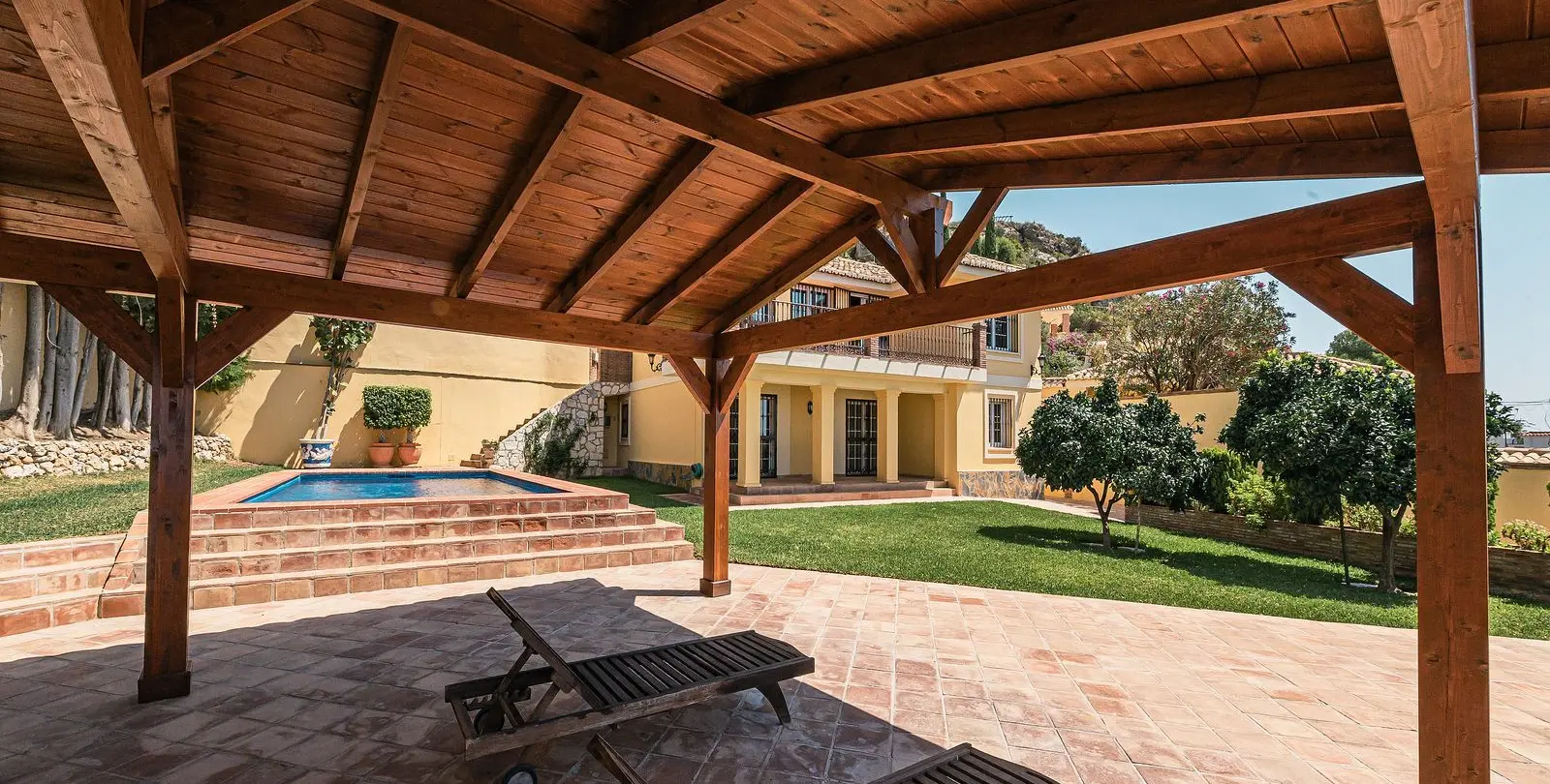 Продажа дома на две семьи в La Capellania 5