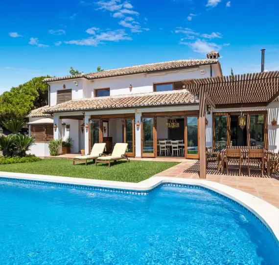 Продажа  отдельно стоящей виллы в Marbesa