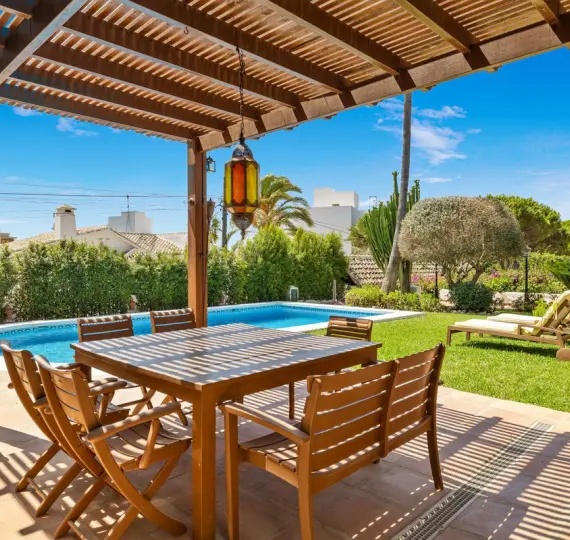 Продажа  отдельно стоящей виллы в Marbesa