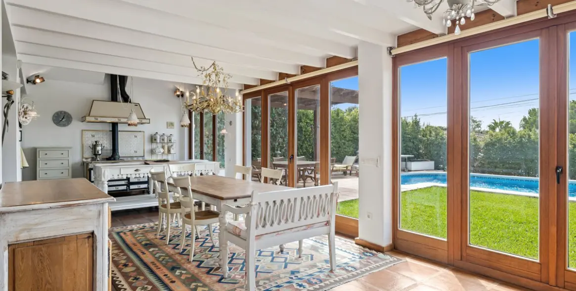 Продажа  отдельно стоящей виллы в Marbesa 6