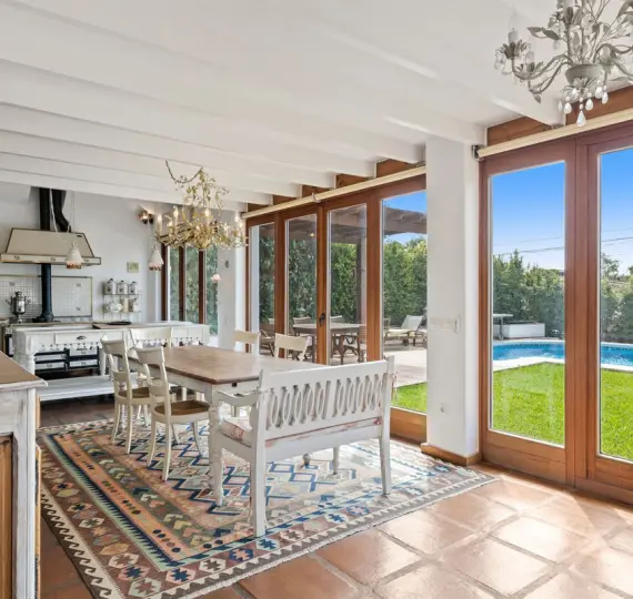 Продажа  отдельно стоящей виллы в Marbesa