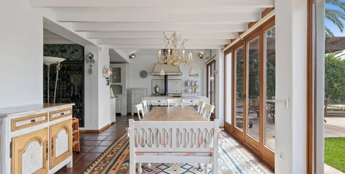 Продажа  отдельно стоящей виллы в Marbesa 17