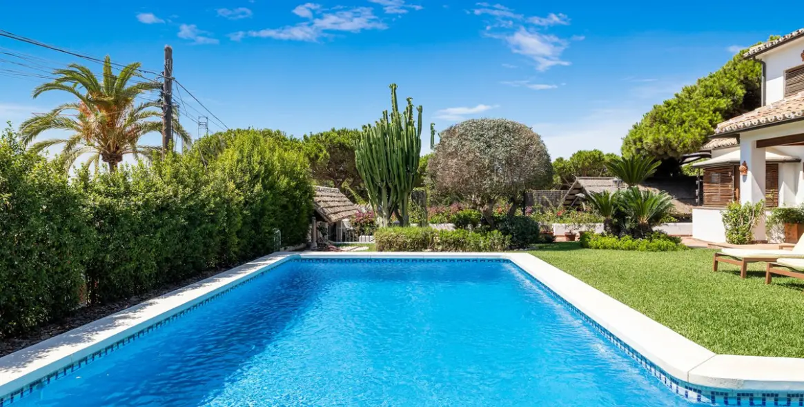 Sale of detached villa in Marbesa 27