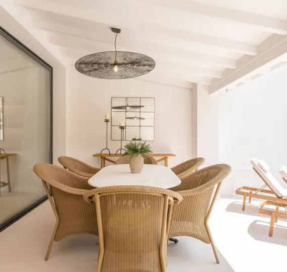 Таунхаус R5075620