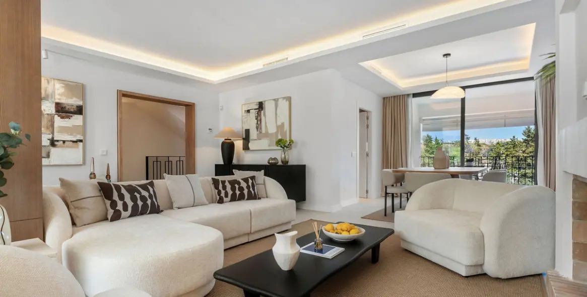 Venta de adosado en Nueva Andalucía 11