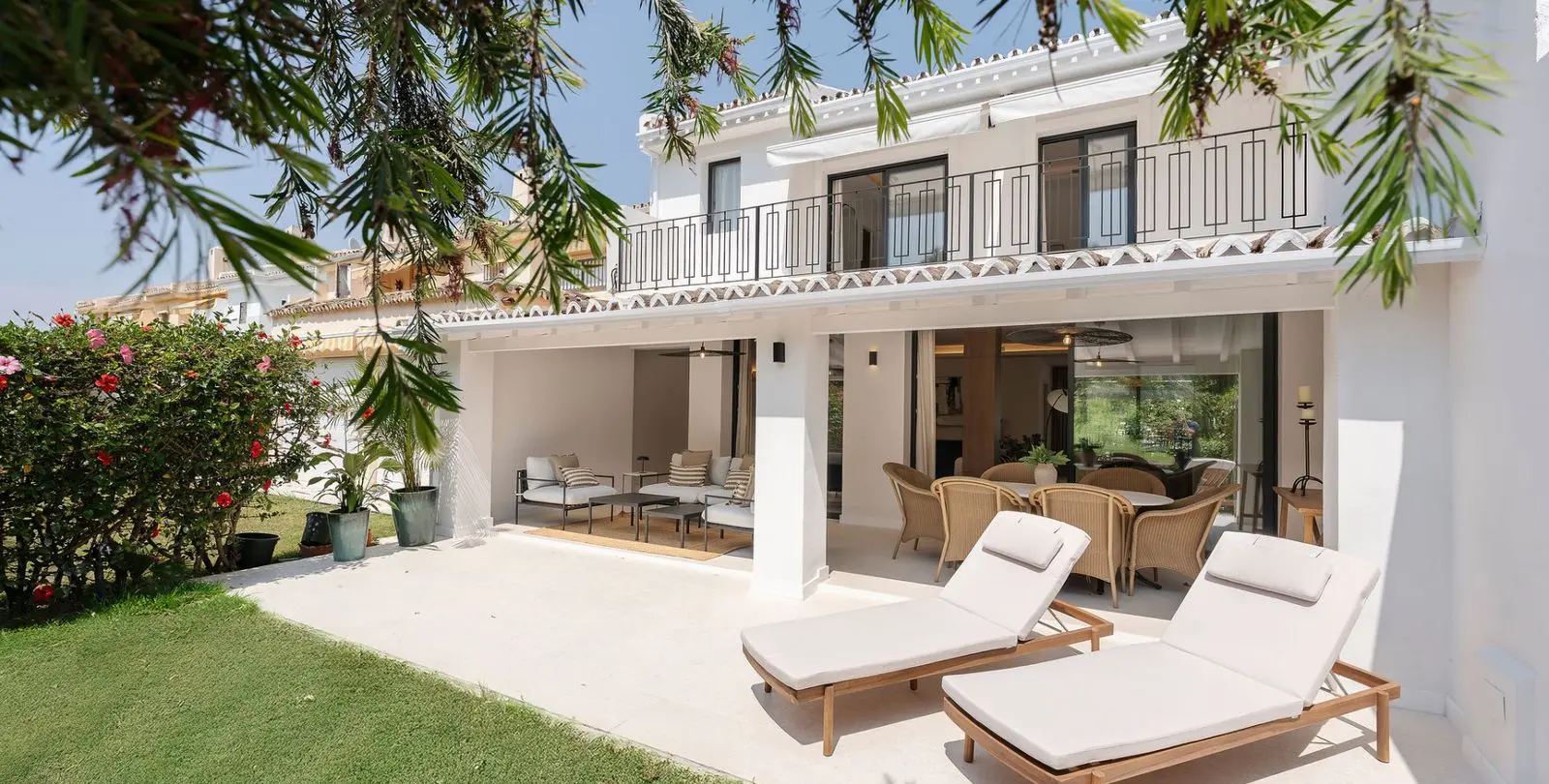 Sale of townhouse in Nueva Andalucía 1