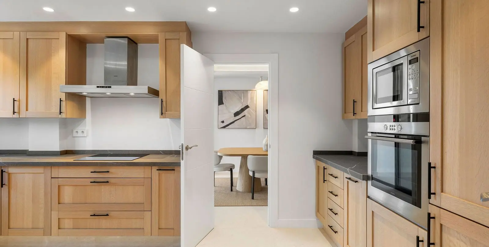 Sale of townhouse in Nueva Andalucía 12