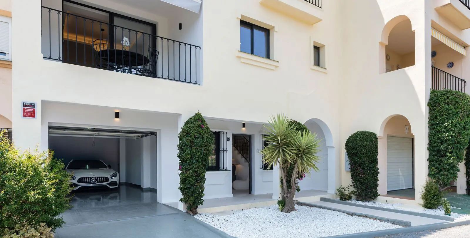 Sale of townhouse in Nueva Andalucía 34