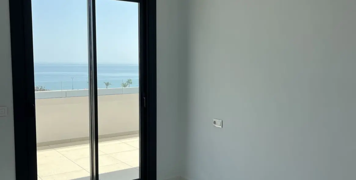 Sale of penthouse in Torremolinos 43