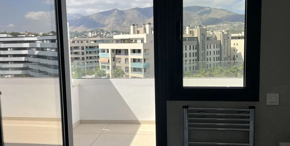 Sale of penthouse in Torremolinos 52