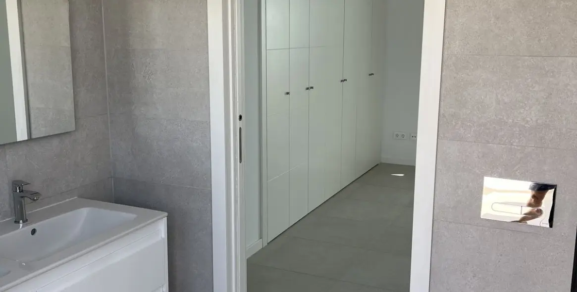 Sale of penthouse in Torremolinos 57