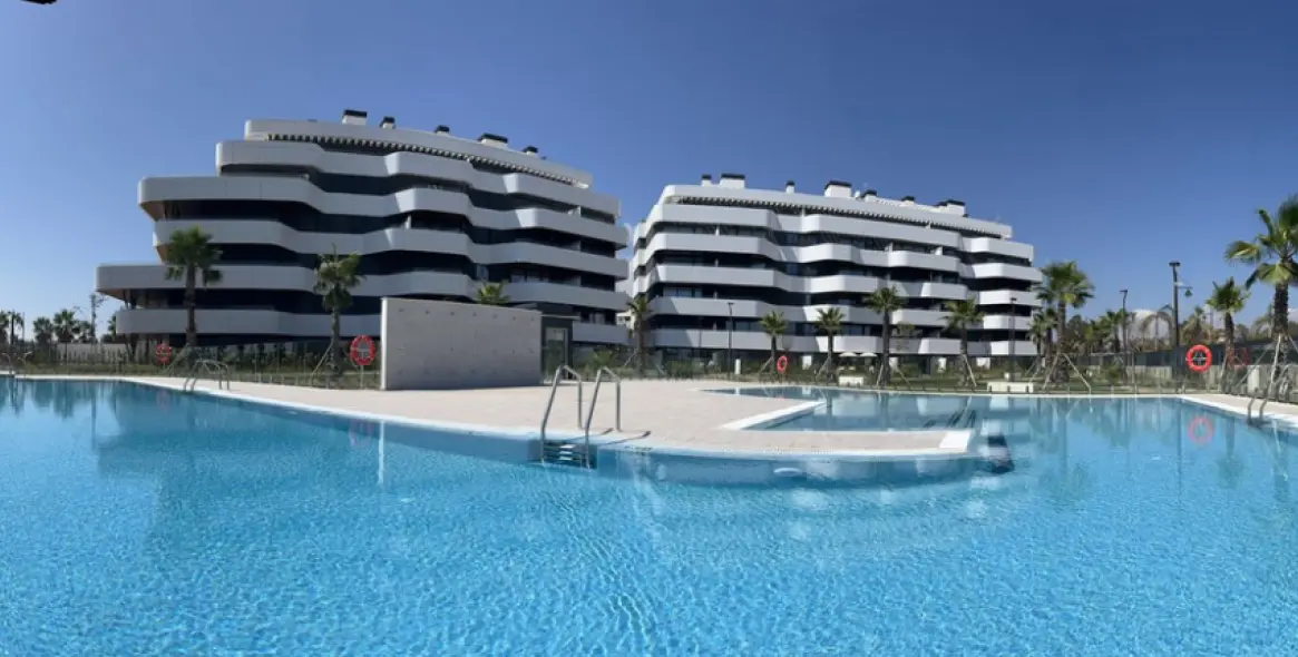 Sale of penthouse in Torremolinos 90