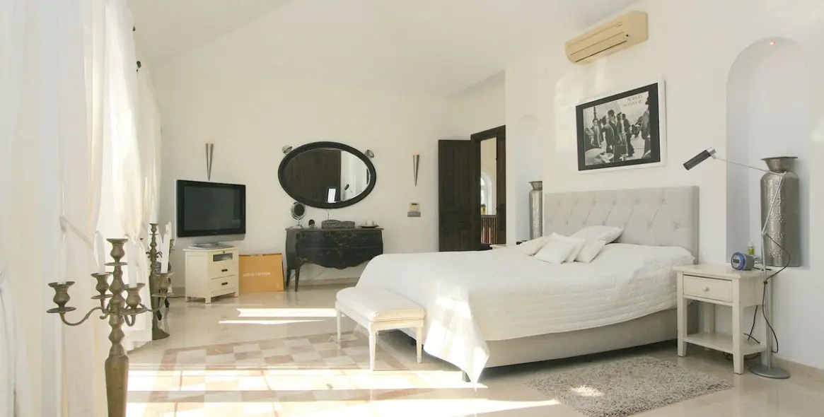 Sale of detached villa in Mijas 4