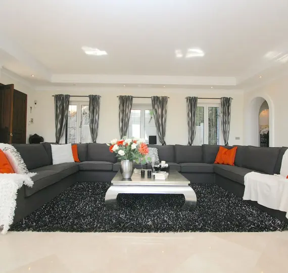 Sale of detached villa in Mijas