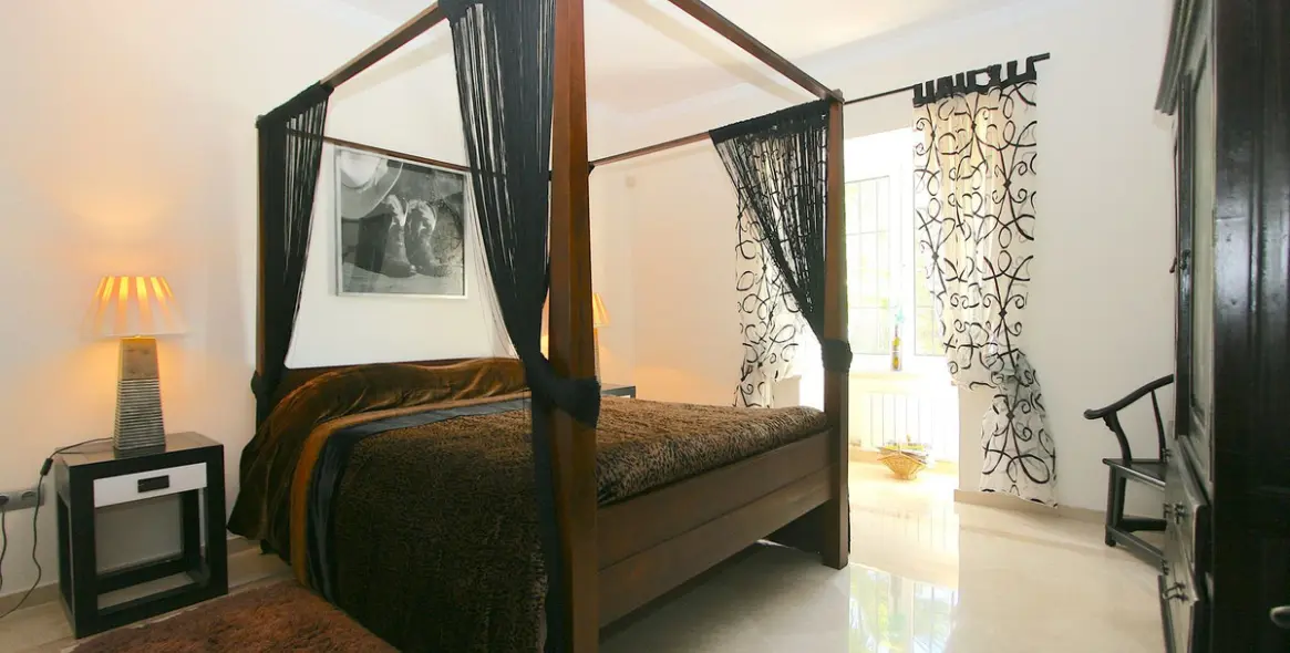 Sale of detached villa in Mijas 19