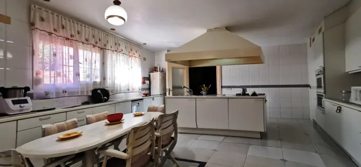 Продажа  отдельно стоящей виллы в Torremolinos 3