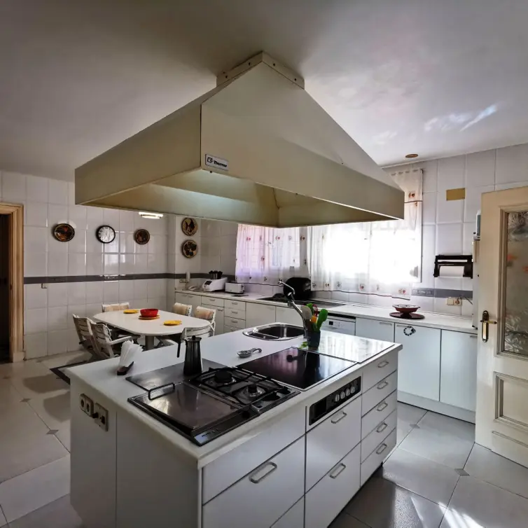 Sale of detached villa in Torremolinos