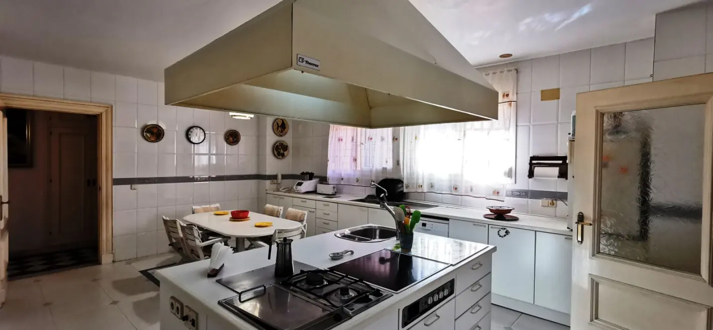 Sale of detached villa in Torremolinos 4