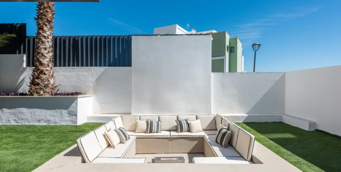 Продажа  отдельно стоящей виллы в La Cala de Mijas 25