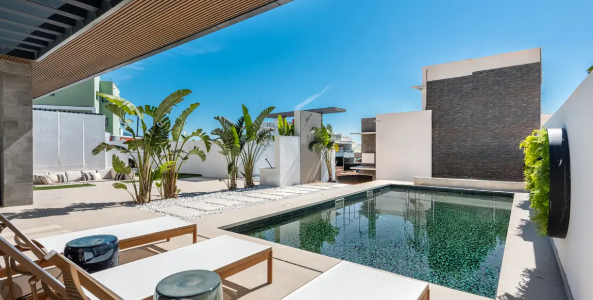 Продажа  отдельно стоящей виллы в La Cala de Mijas 36