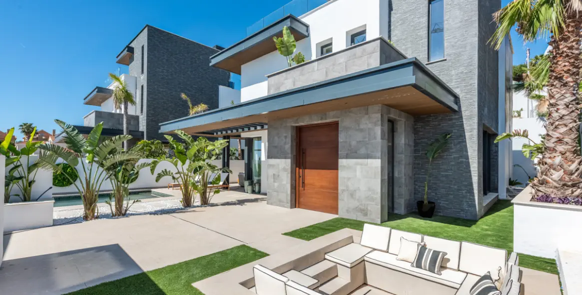 Продажа  отдельно стоящей виллы в La Cala de Mijas 41