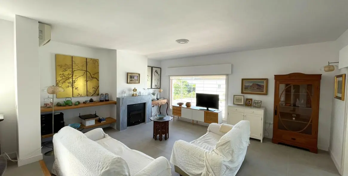 Продажа  отдельно стоящей виллы в Estepona 6