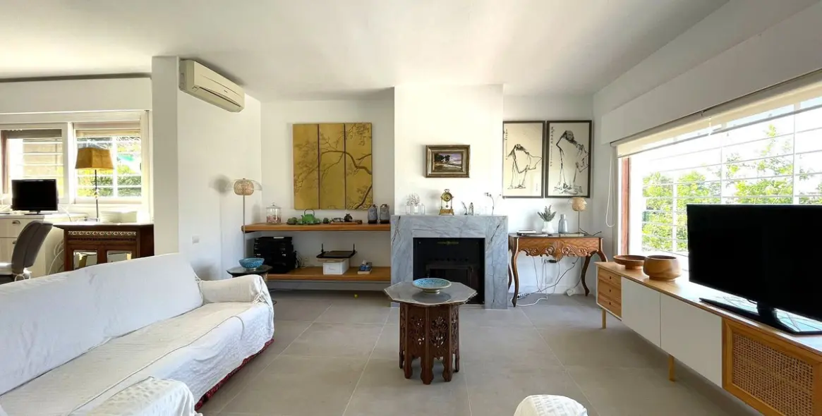 Продажа  отдельно стоящей виллы в Estepona 7