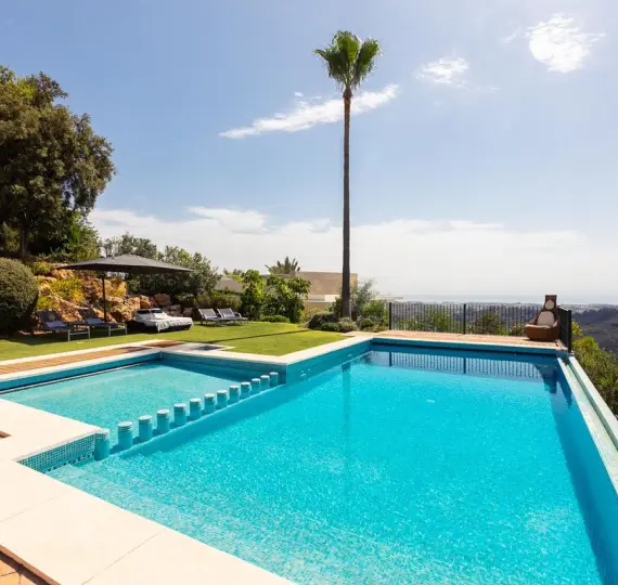 Oтдельно стоящая вилла R4100839