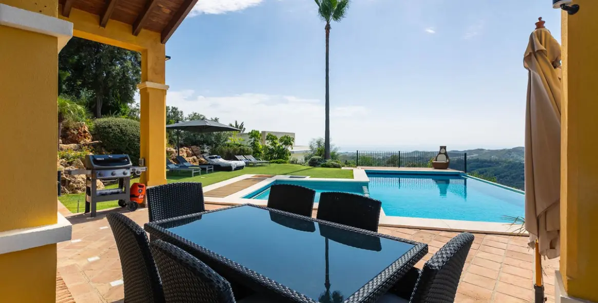 Venta de villa independiente en Benahavís 1