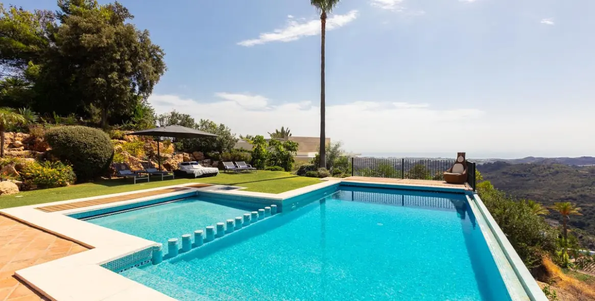 Venta de villa independiente en Benahavís 2