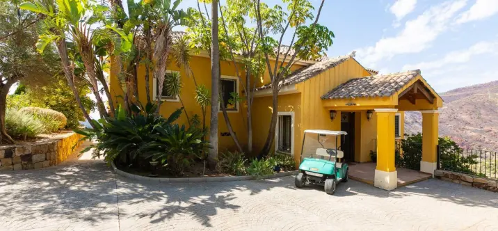 Venta de villa independiente en Benahavís 2