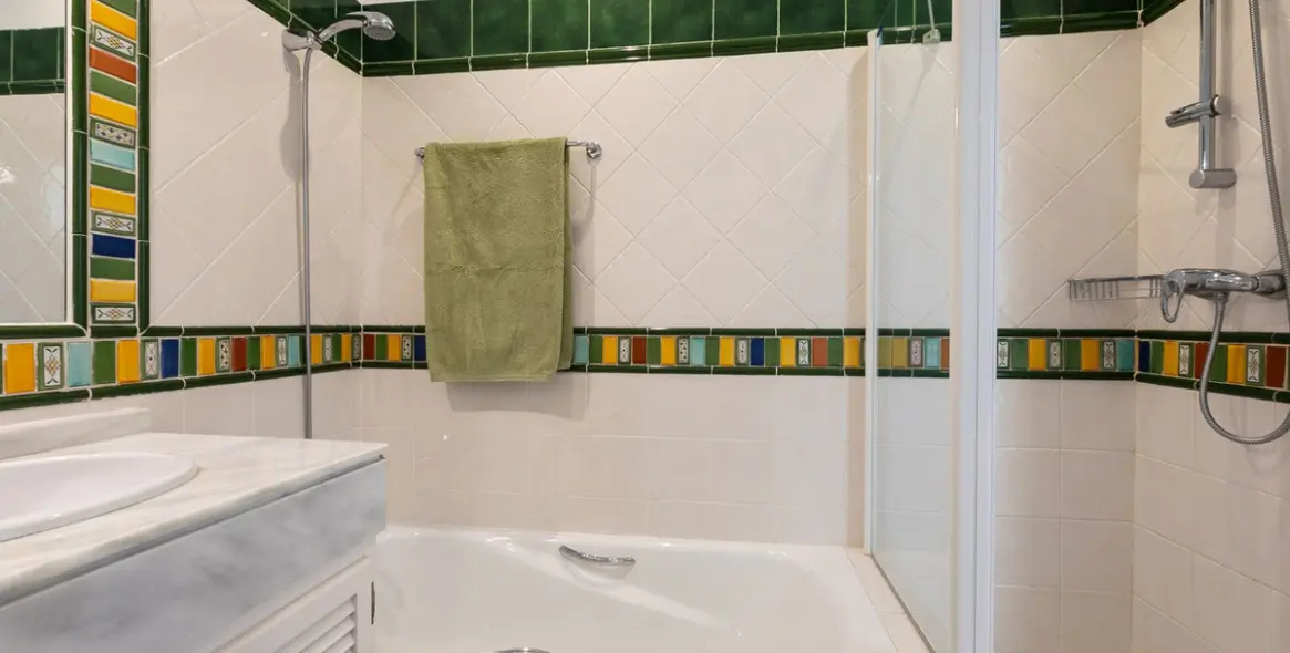 Продажа  отдельно стоящей виллы в Benahavís 22