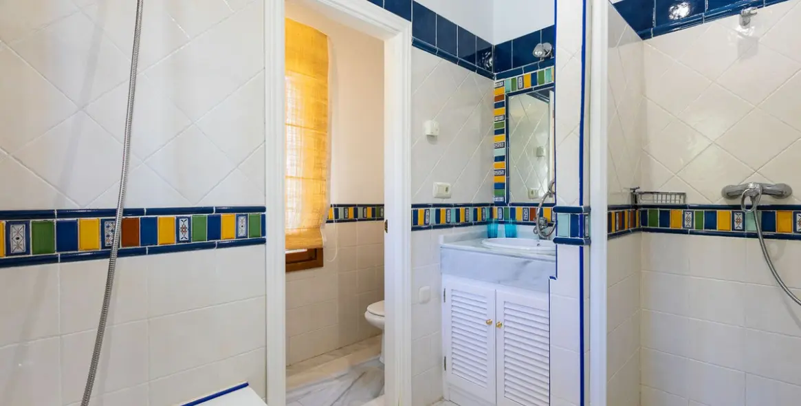 Продажа  отдельно стоящей виллы в Benahavís 23