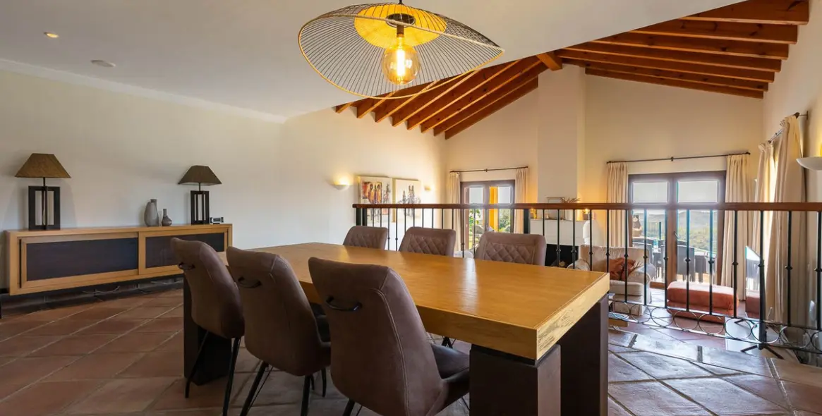 Продажа  отдельно стоящей виллы в Benahavís 43