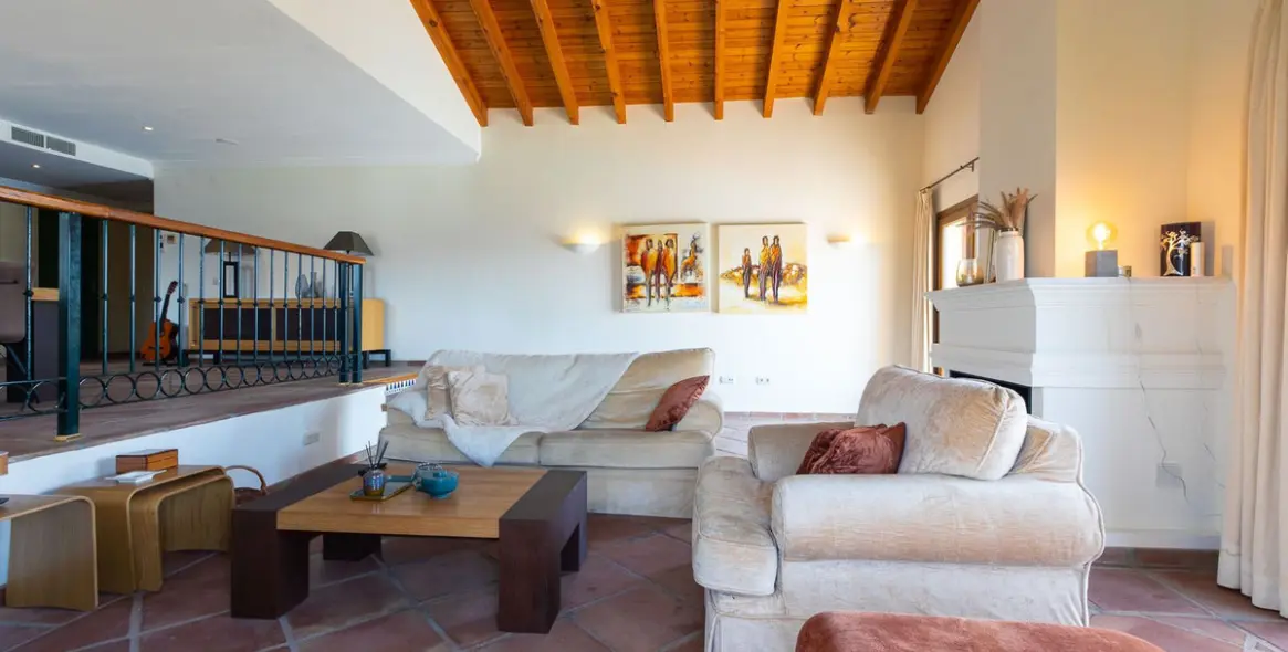 Продажа  отдельно стоящей виллы в Benahavís 51