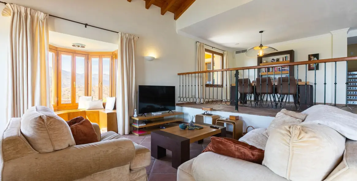 Продажа  отдельно стоящей виллы в Benahavís 54