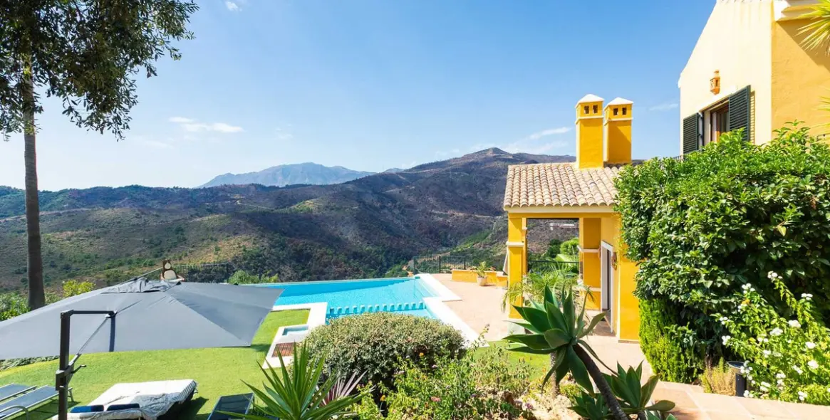 Продажа  отдельно стоящей виллы в Benahavís 73