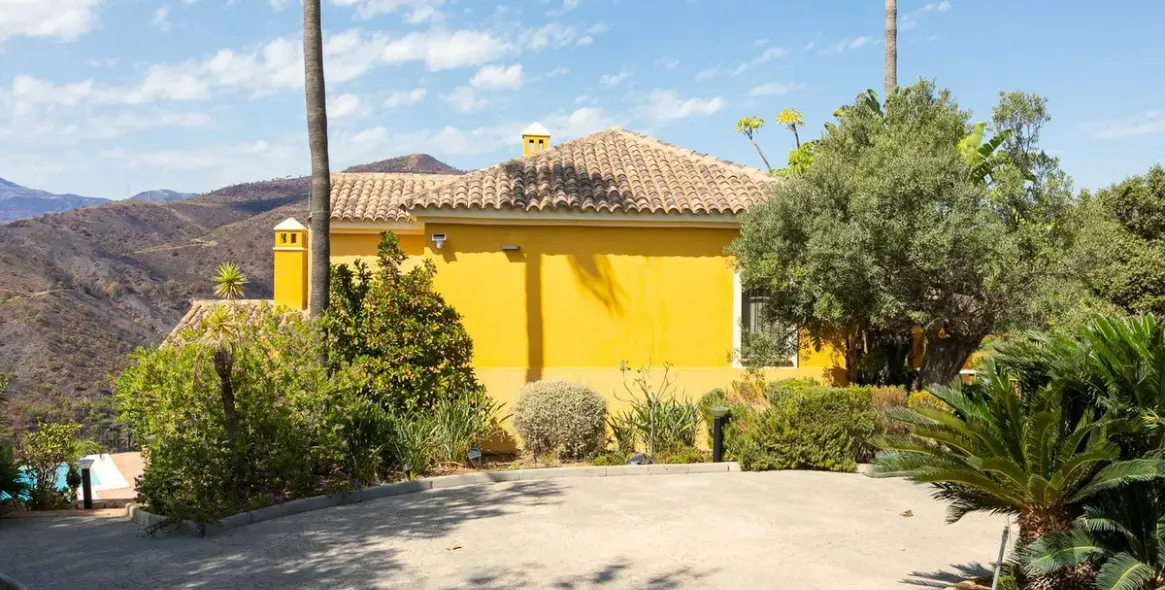 Продажа  отдельно стоящей виллы в Benahavís 75