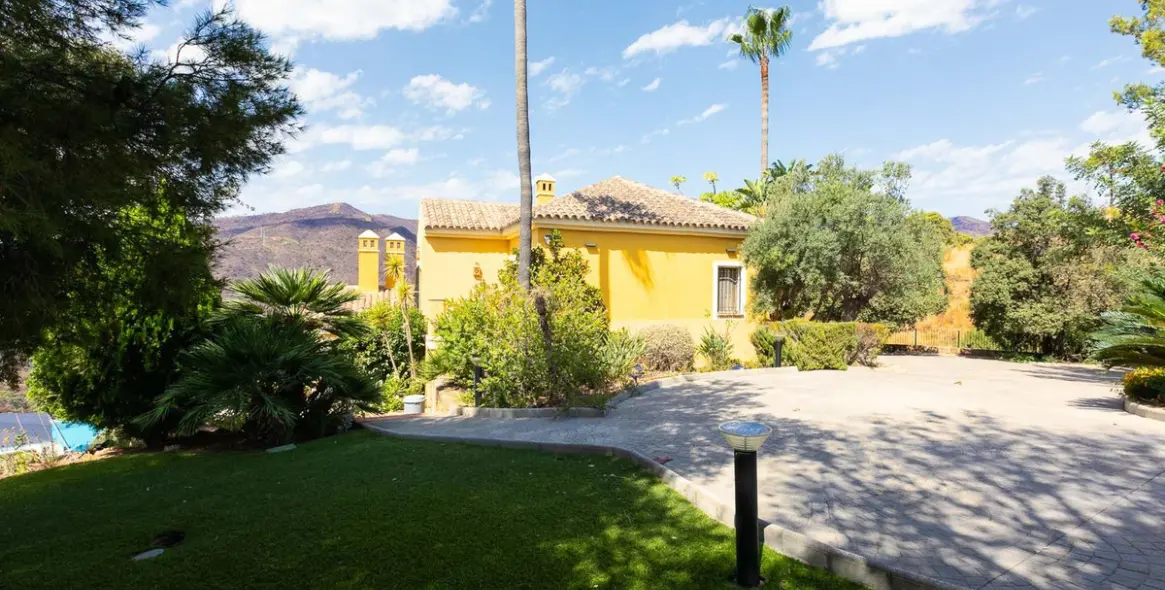 Продажа  отдельно стоящей виллы в Benahavís 76