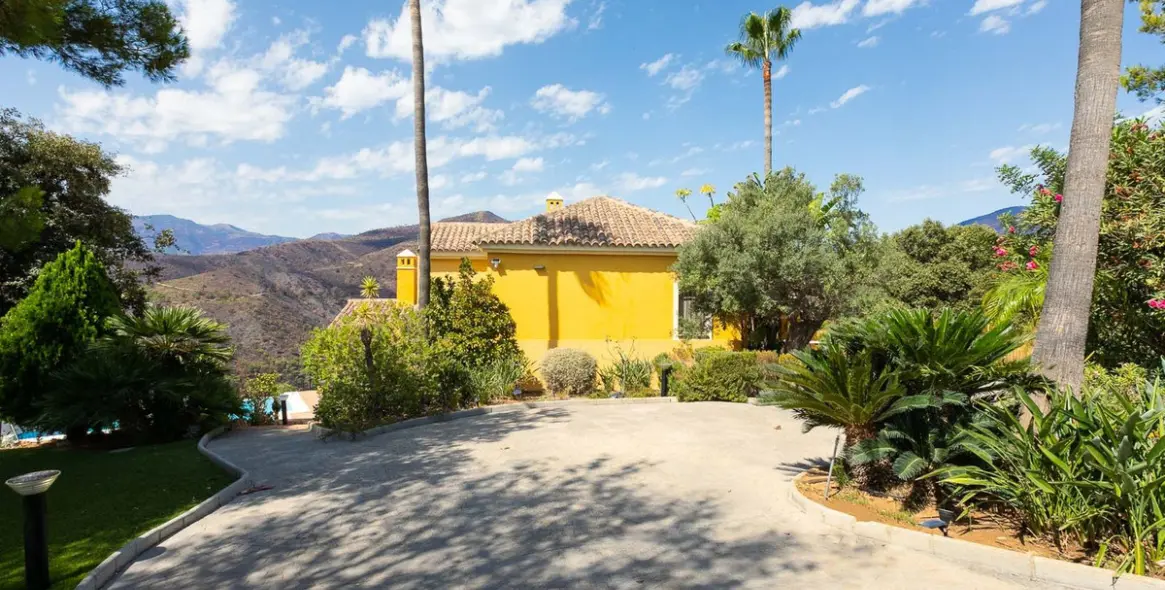 Продажа  отдельно стоящей виллы в Benahavís 78