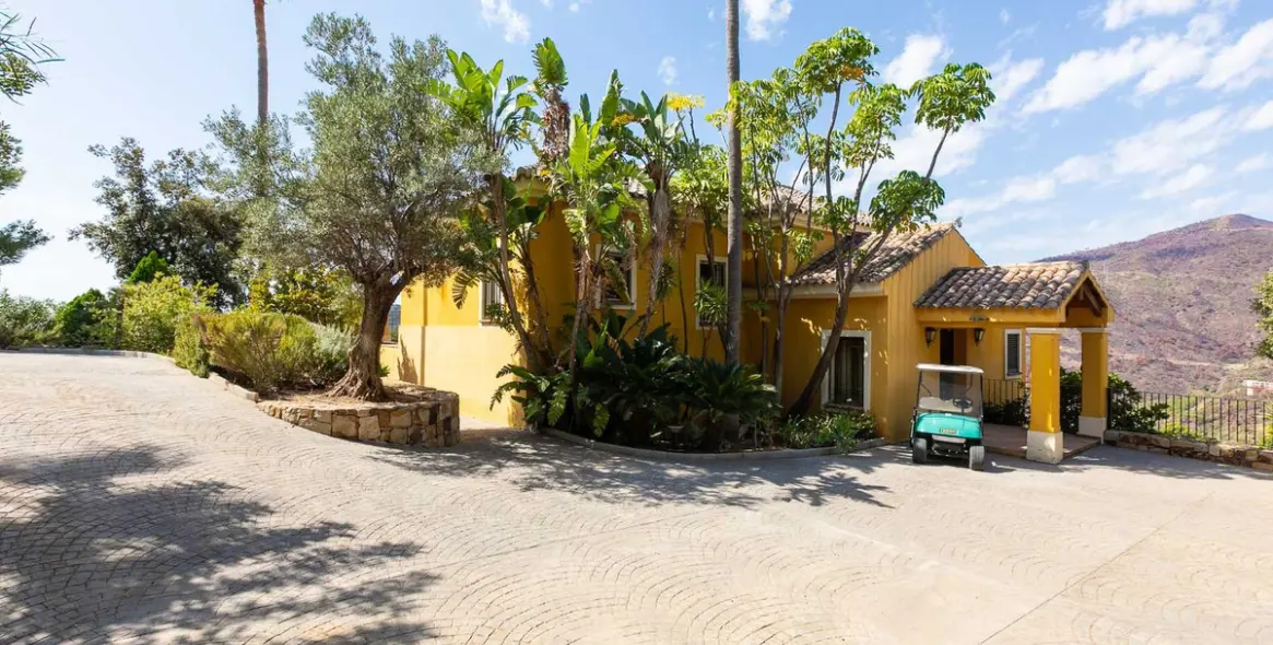 Продажа  отдельно стоящей виллы в Benahavís 79