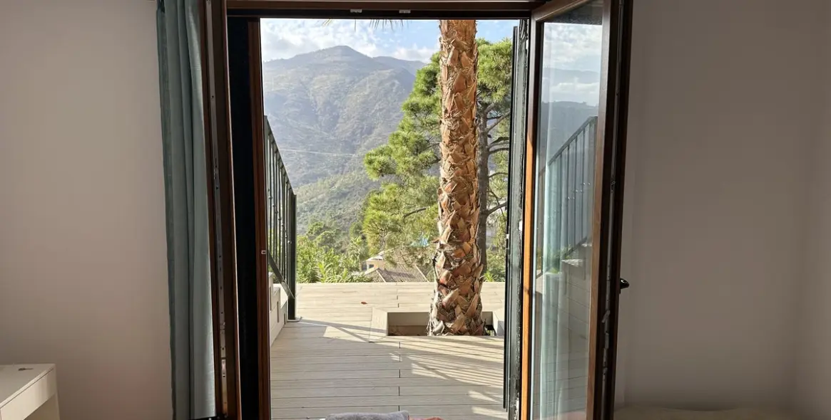 Продажа  отдельно стоящей виллы в Benahavís 91