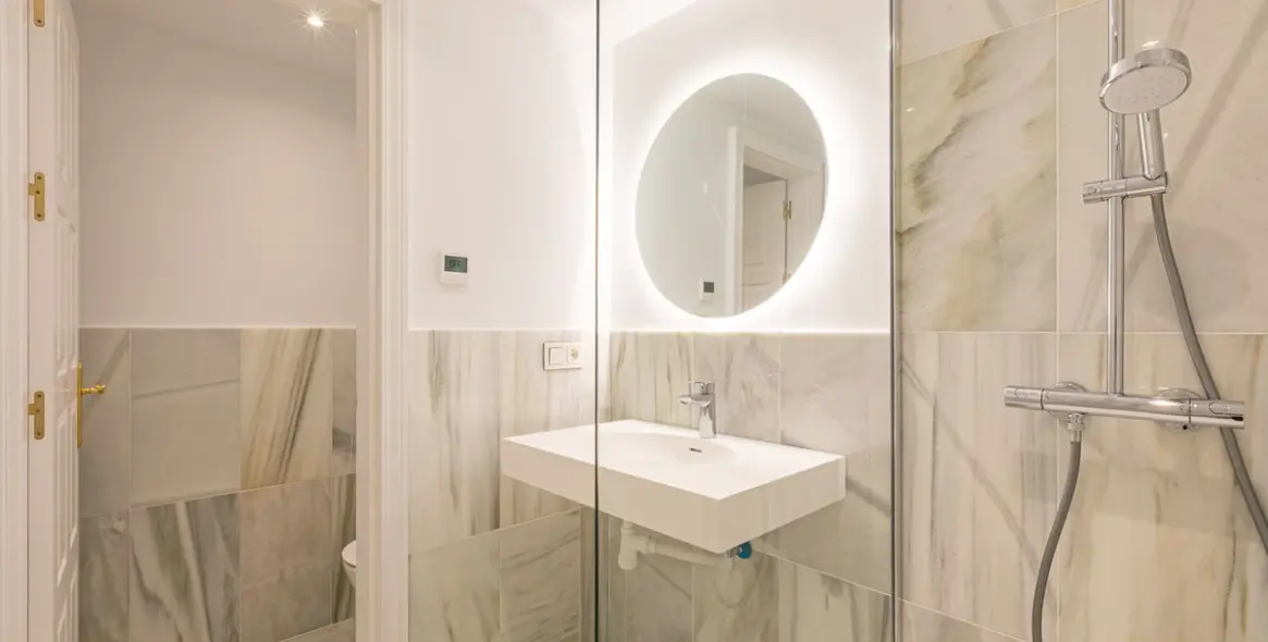 Продажа  отдельно стоящей виллы в Benahavís 94