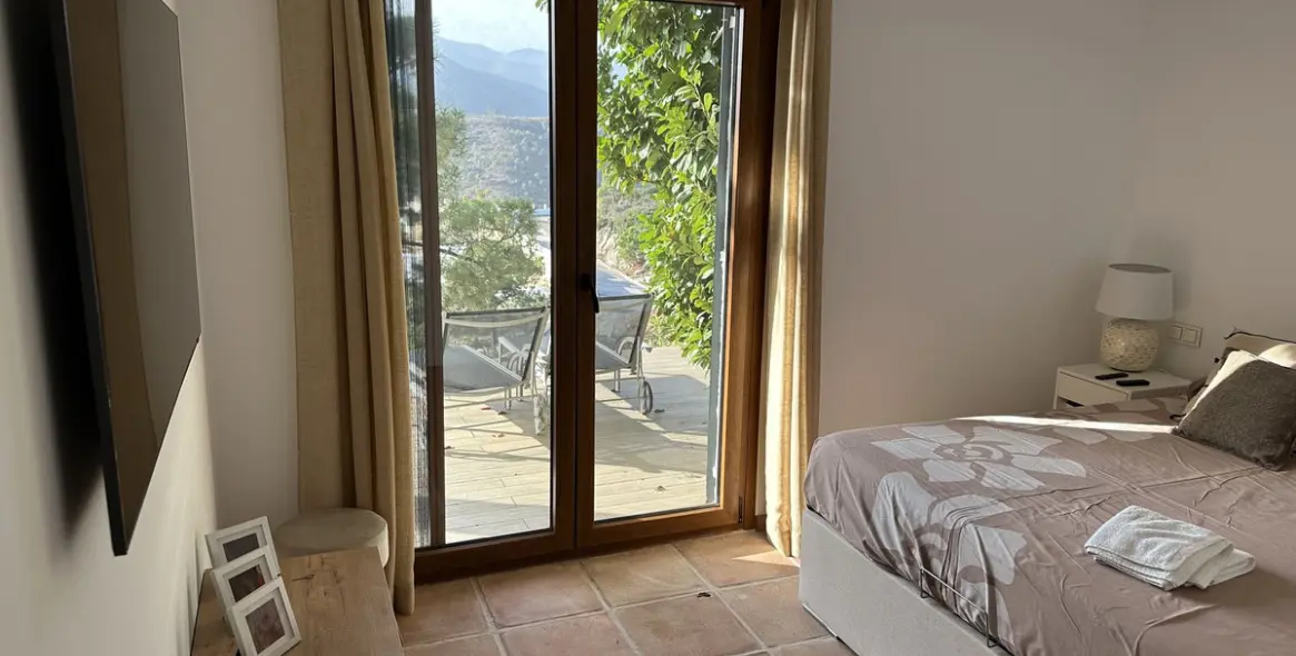 Продажа  отдельно стоящей виллы в Benahavís 97