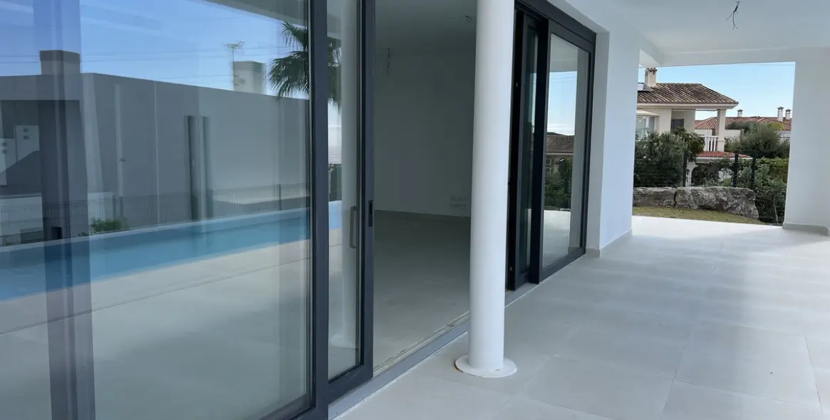 Продажа  отдельно стоящей виллы в Fuengirola 5